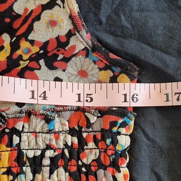 BCBGMaxazria Sleeveless Blouse Womens Large Stretch Floral Lightweight Bohemian - Picture 5 of 8